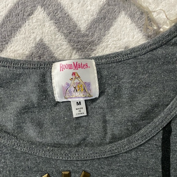 ⭐️Super cute Womens top! Medium! - Picture 2 of 3